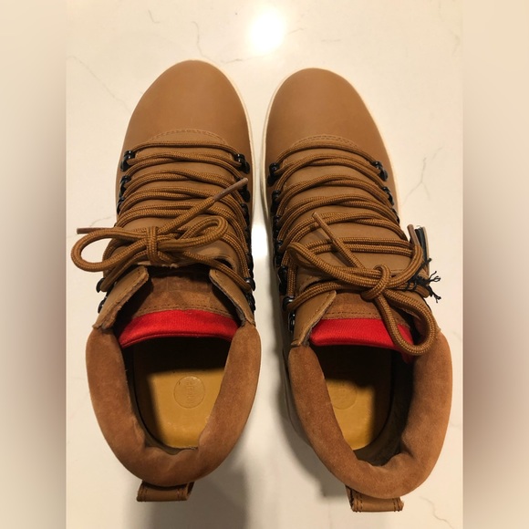 Clae Grant. Mens Size 8.5 Grizzly Leather. - Picture 6 of 8